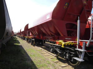 Wagons de transport de ballaste / Ballast transport wagons